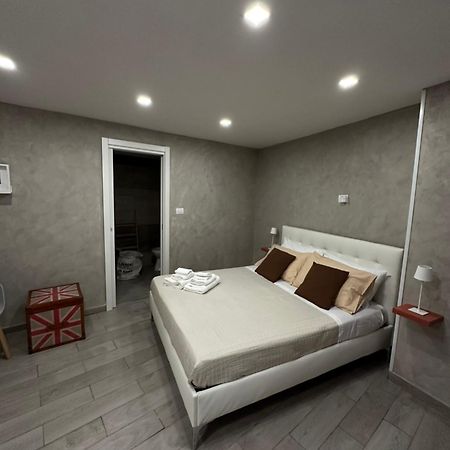 Carlotta'S Home 18 เนเปิลส์ ภายนอก รูปภาพ